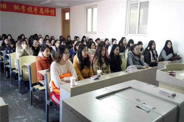 濂冲ぇ瀛︾敓1.jpg 濂冲ぇ瀛︾敓1.jpg